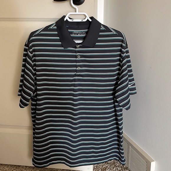 Men’s Nike Golf Dry-Fit T-Shirt - Picture 5 of 5